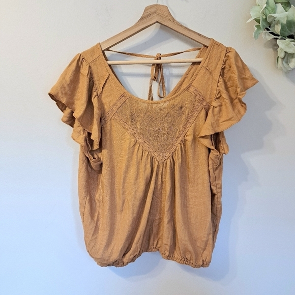 LOVE on a Hanger Burnt Orange Lace Floral Embroidered Short Sleeve Top - Picture 1 of 6